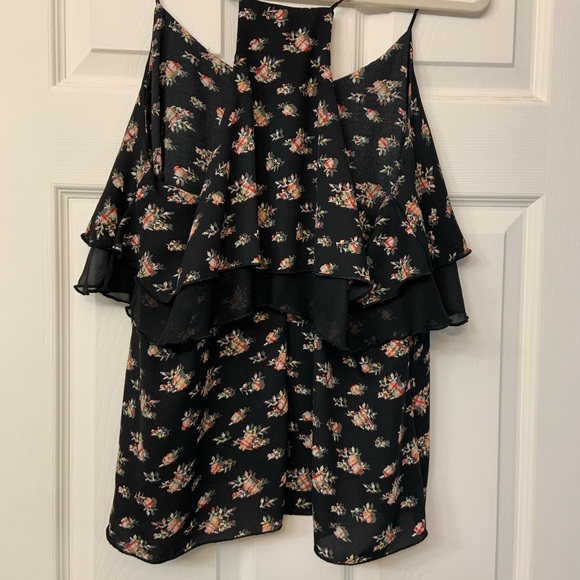 Floral Racer back Ruffle layer tank - Picture 3 of 4